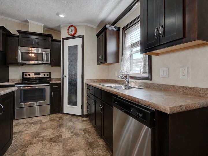 Property Photo: 10615 88 Street 352 AB T8X 1P5