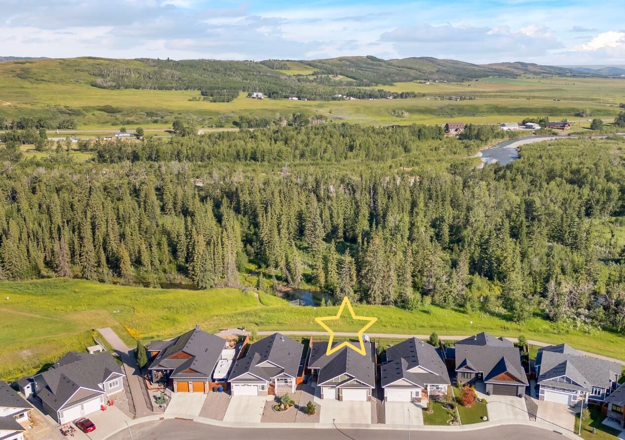 Property Photo: 170 Riverwood Crescent SW AB T0L 0H0