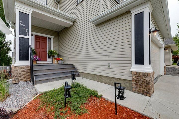 Property Photo: 2371 Reunion Street NW AB T4B 0M6