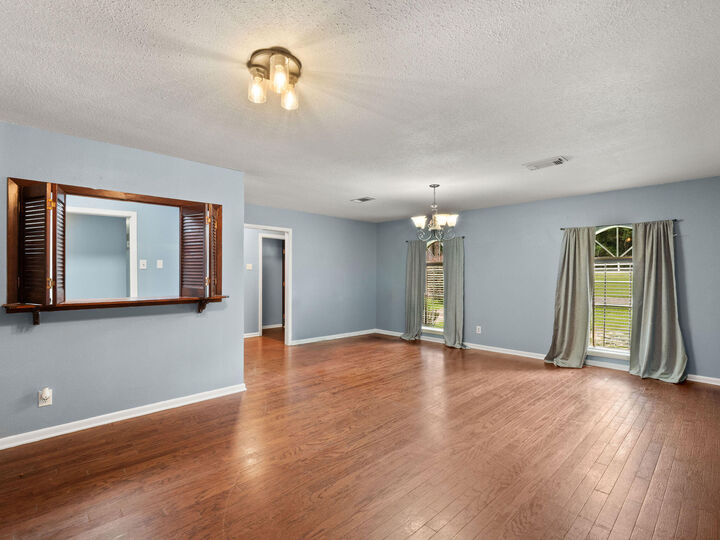 Property Photo: 614 Cypress LA 70634