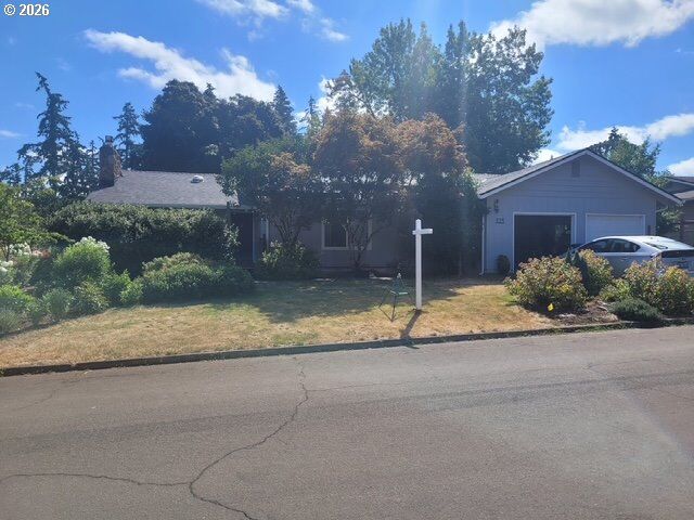 Property Photo:  325 Ash St  OR 97381 