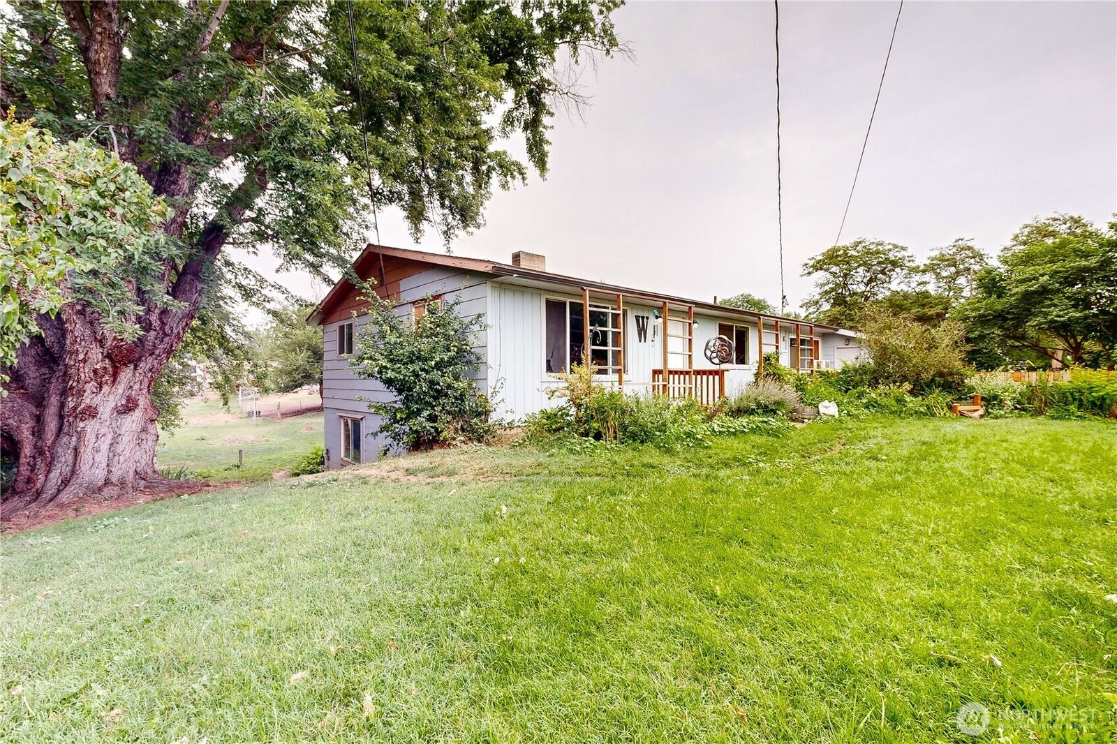 Property Photo:  956  Brickner Road  WA 99324 