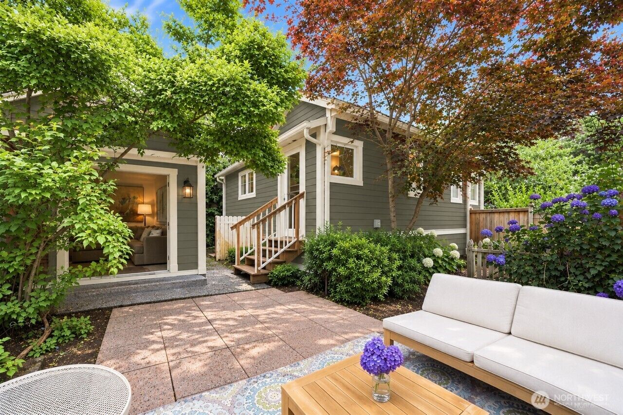 Property Photo: 1110 NW 70th Street WA 98117