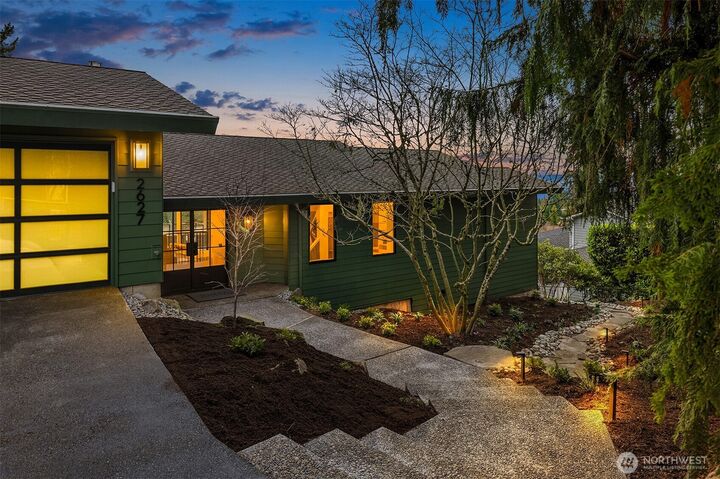 Property Photo: 2627 96th Avenue NE WA 98004