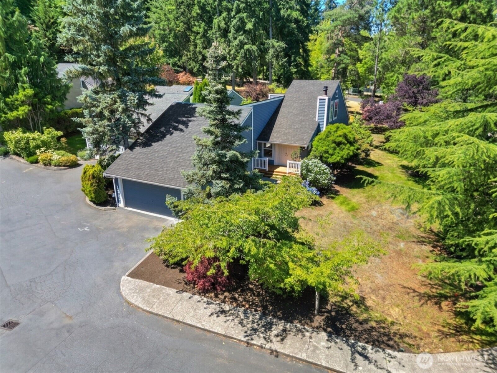 Property Photo: 11701 NE 105th Lane WA 98033