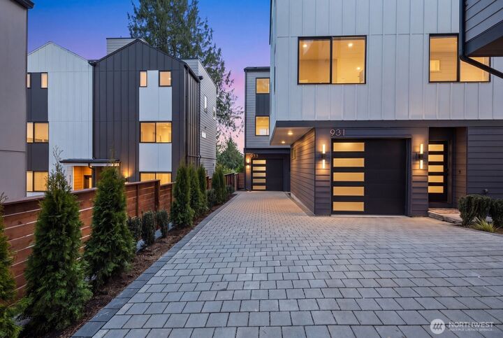Property Photo: 933 N 87th Street WA 98103