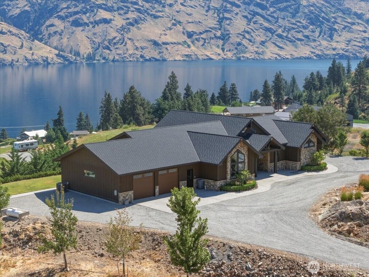 Property Photo:  206  Mountain Lake Lane  WA 98816 