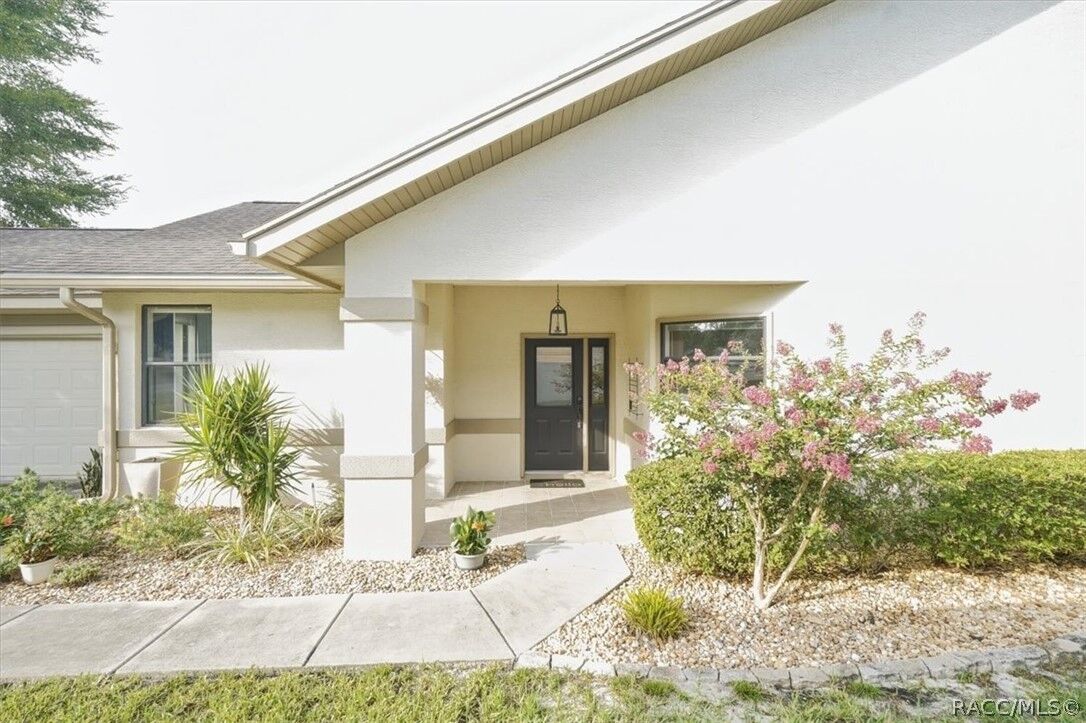 Property Photo: 58 Byrsonima Circle FL 34446