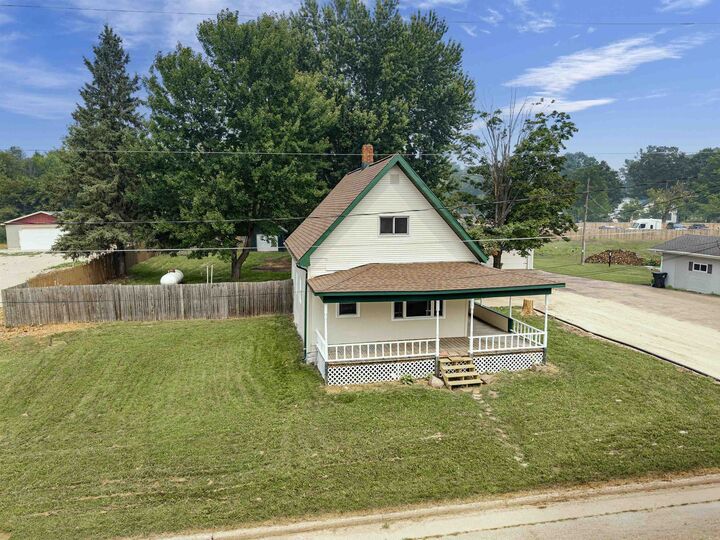 Property Photo: N4810 County Road B WI 54916