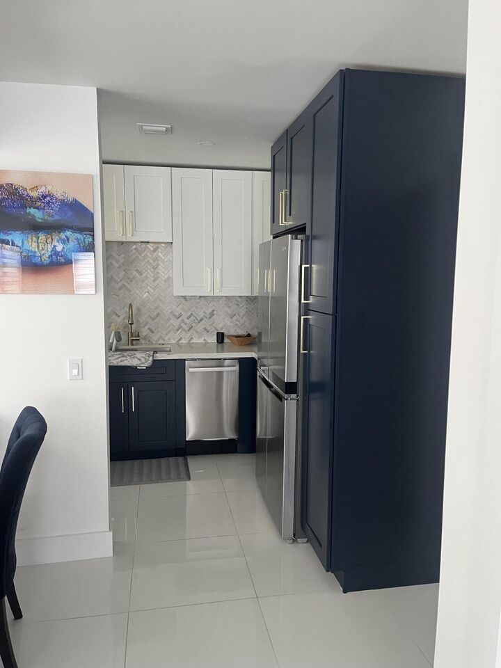 Property Photo: 2701 NE 1st Street 209 FL 33062