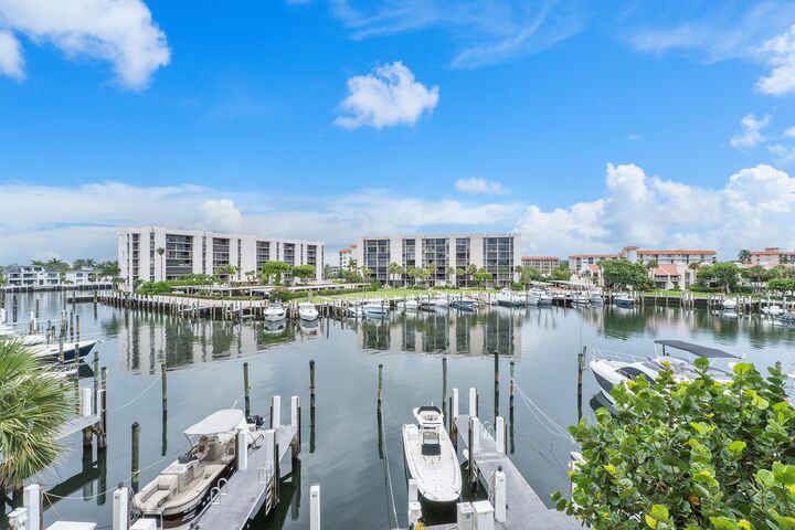 Property Photo:  2687 N Ocean Boulevard 503  FL 33431 