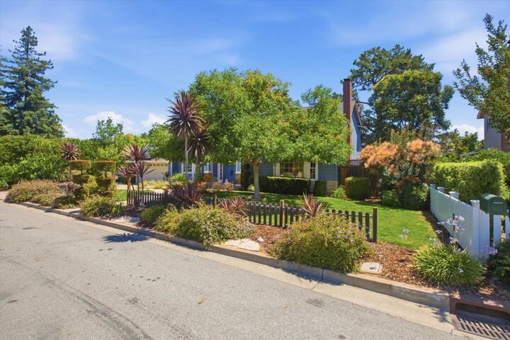 Property Photo: 13698 Manteca Way CA 95070