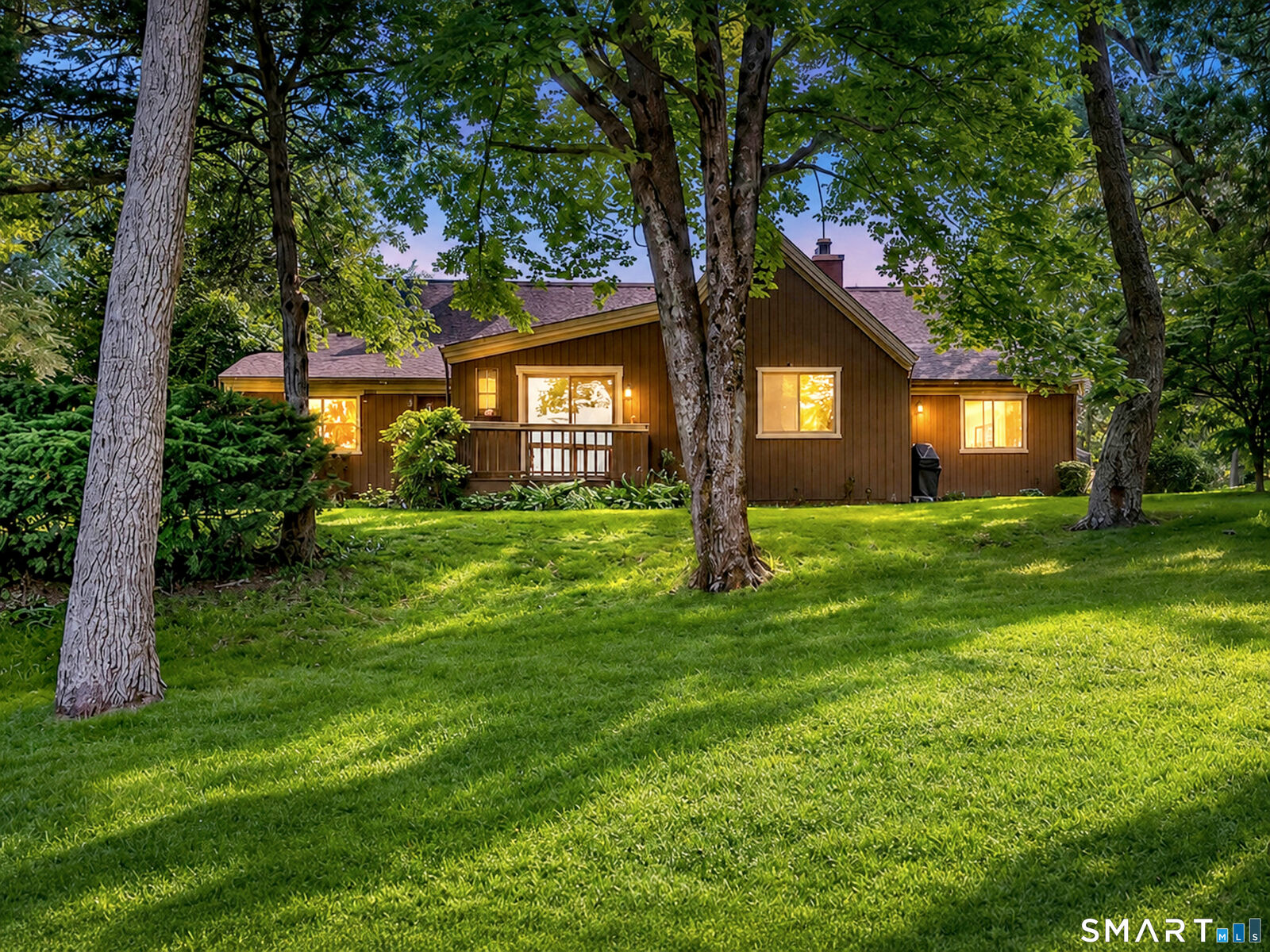 Property Photo:  383 Sequoia Lane B  CT 06614 
