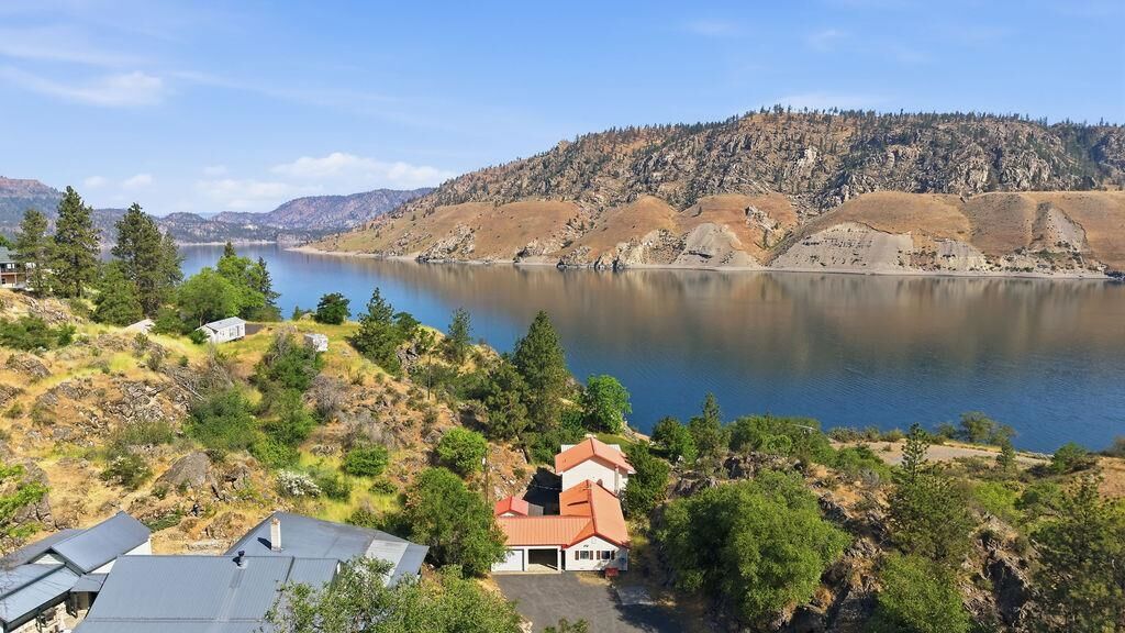 Property Photo: 39879 W Mill Dr WA 99147
