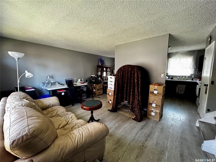 Property Photo: 3554 Fairlight Drive SK S7M 4T3
