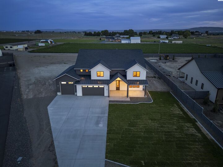 Property Photo: 1 Lily Lane WA 99301