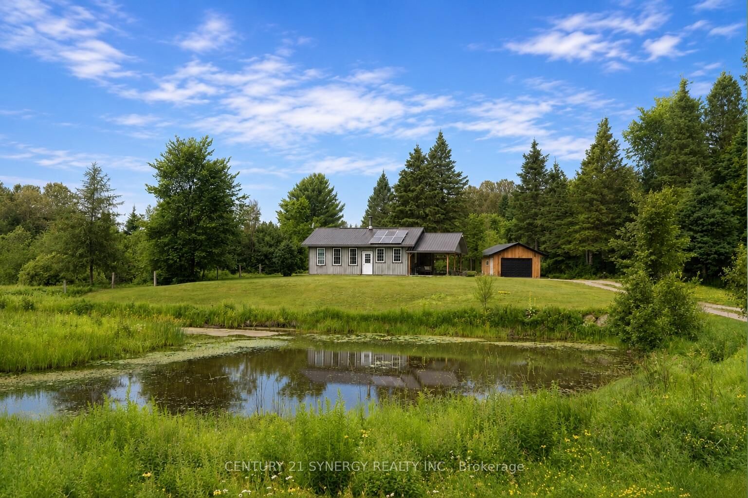 Property Photo:  624 Wildlife Road  ON K1B 0A9 