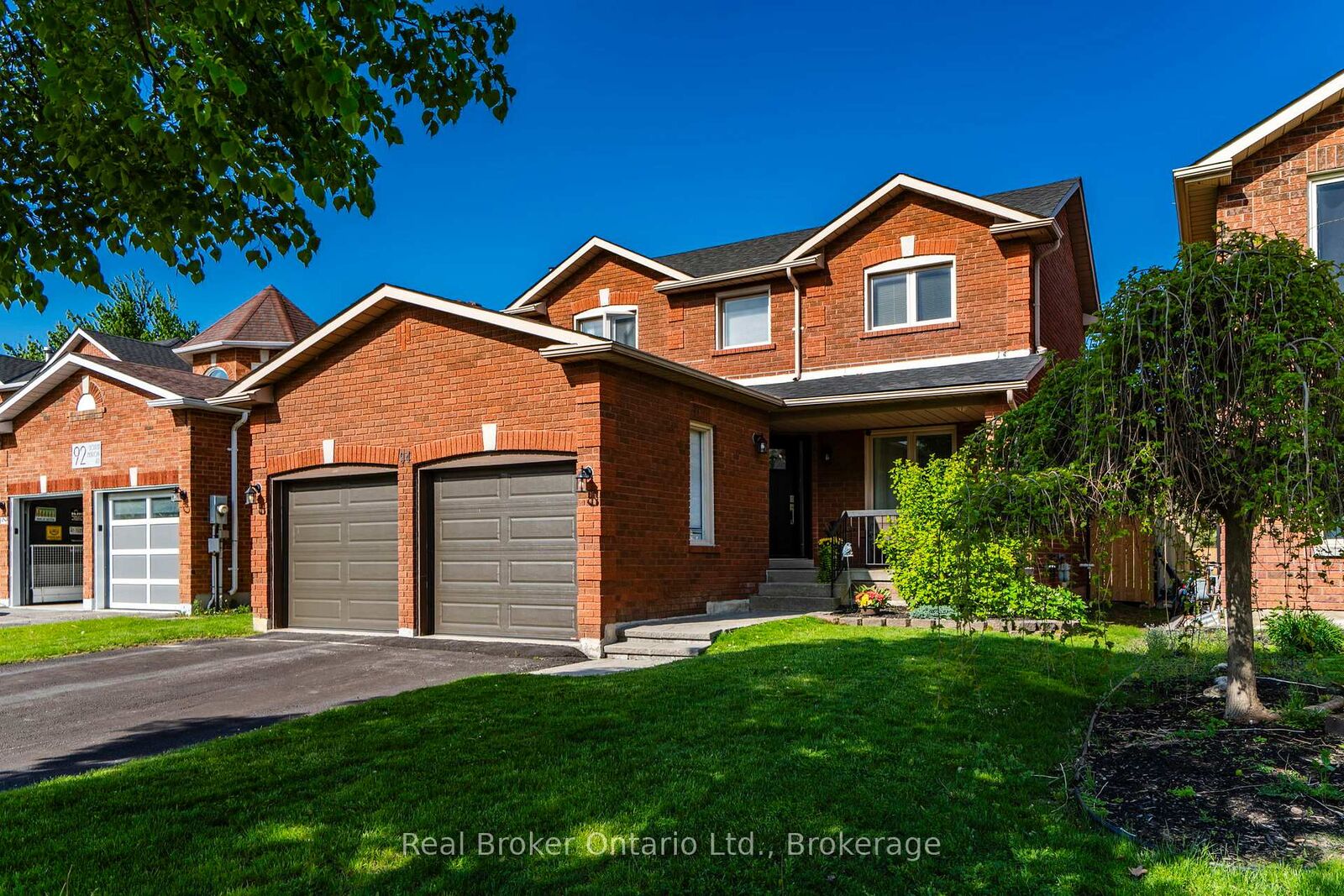 Property Photo: 94 Golden Meadow Road ON L4N 7G4