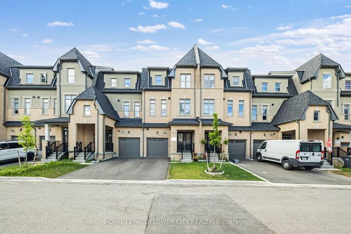Property Photo: 62 Foxsparrow Road ON L6R 4E1