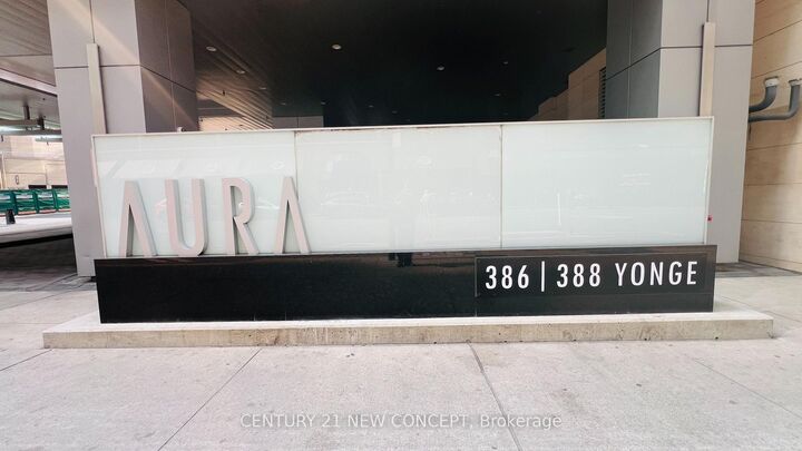 Property Photo:  386 Yonge Street 818  ON M5B 0A4 
