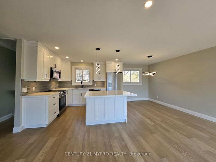Property Photo: 2135 Cobblestone Drive ON L7P 3K2