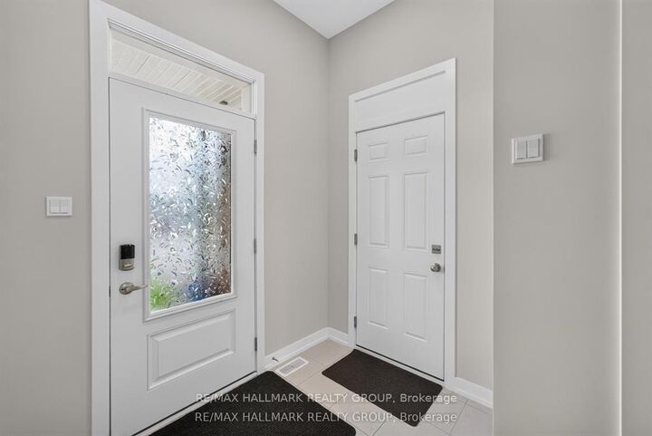 Property Photo: 627 Alopex Row ON K0A 2Z0
