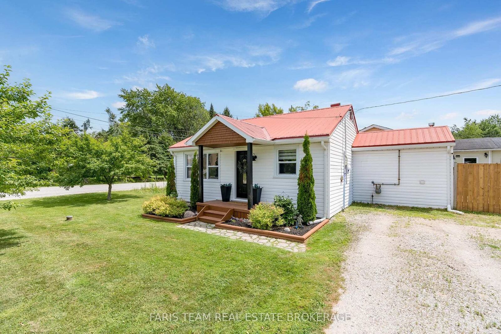 Property Photo: 2721 Cumberland Road ON L3V 6H3