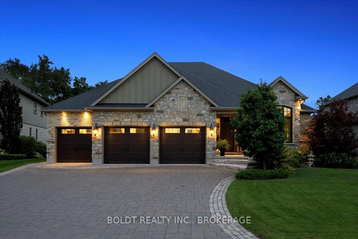 Property Photo: 36 Philmori Boulevard ON L0S 1E5
