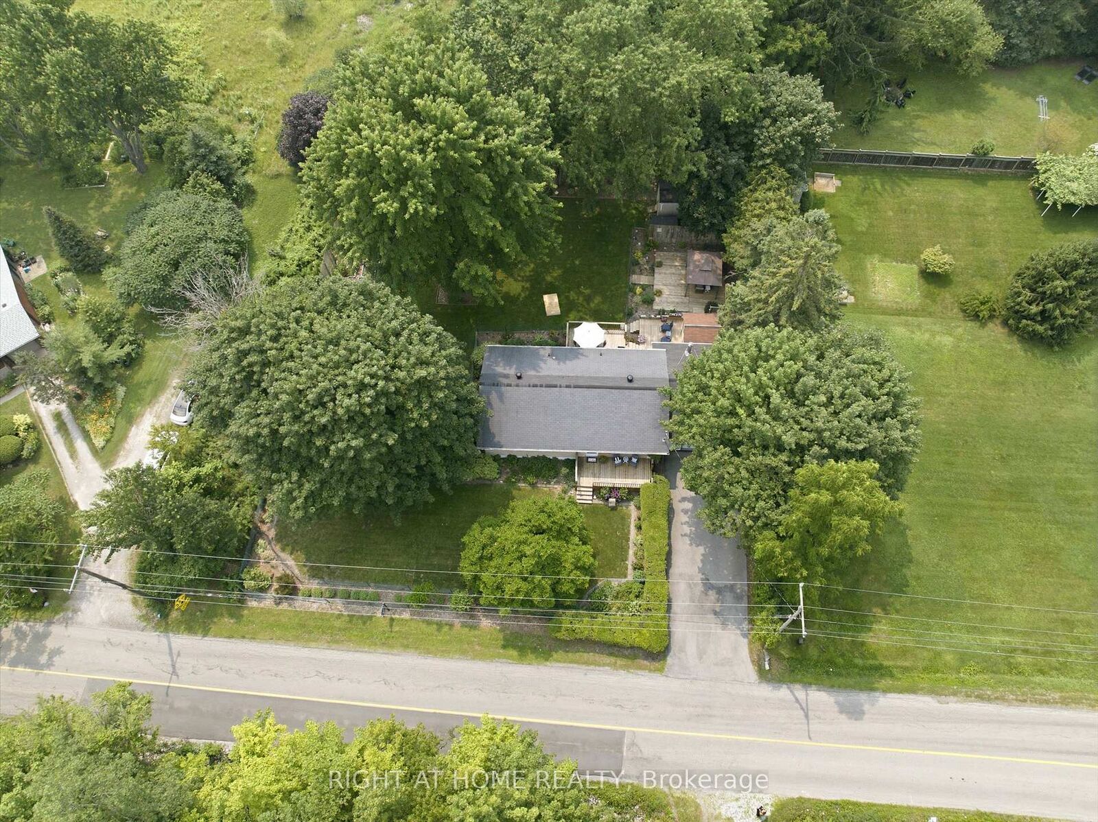 Property Photo: 263 Weir's Lane ON L9H 5E1