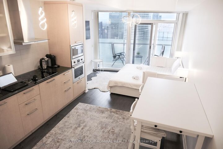Property Photo: 12 York Street 4908 ON M5J 0A9