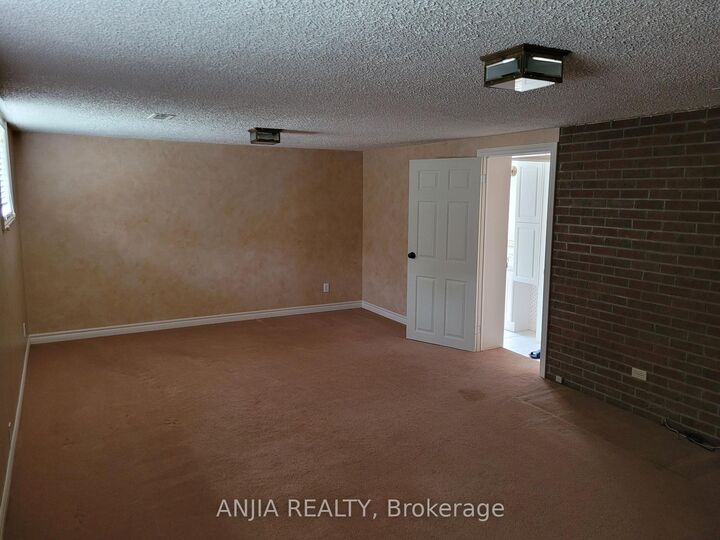 Property Photo: 1299 Shamir Crescent Basement ON L5C 1L2
