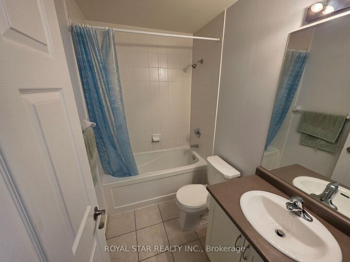Property Photo: 339 Rathburn Road W 1807 ON L5B 0K6