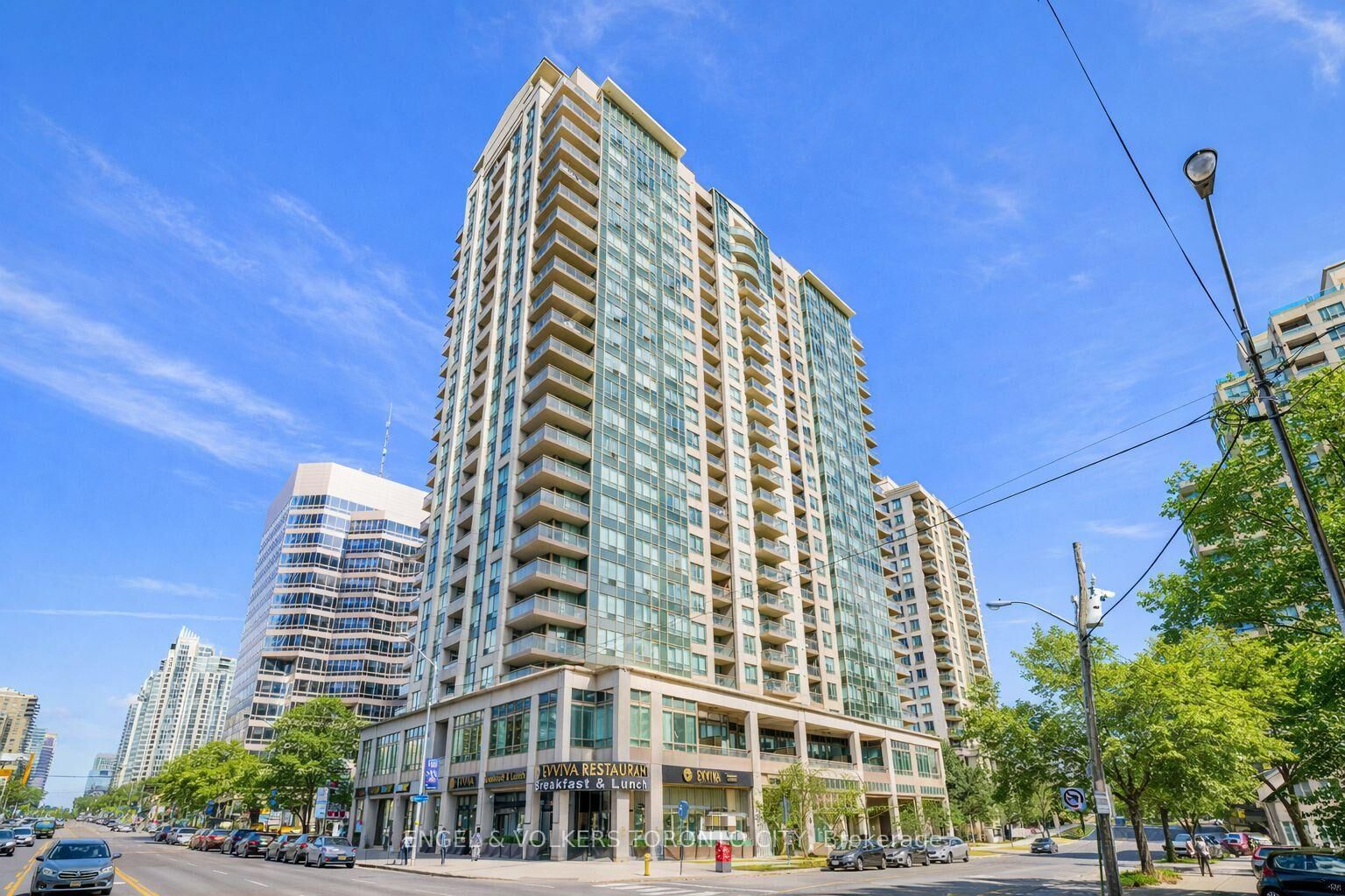 Property Photo:  18 Parkview Avenue 1907  ON M2N 7H7 