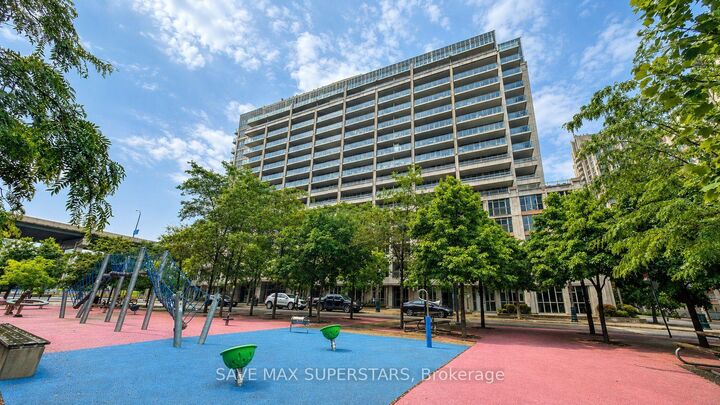 Property Photo: 35 Bastion Street 714 ON M5V 0C2