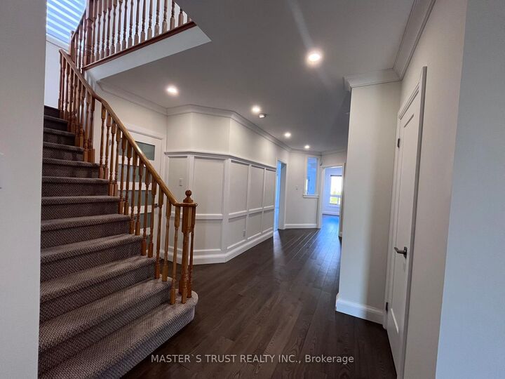 Property Photo: 15 Mirando Street ON L4S 2W8