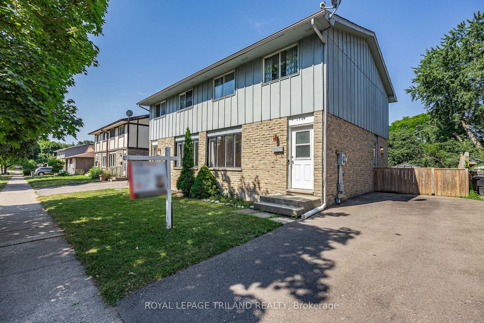 Property Photo: 1769 Aldersbrook Road ON N6G 3E2