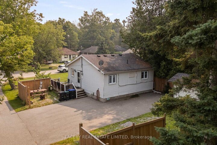 Property Photo: 674 Chestnut Street ON L9S 2H7