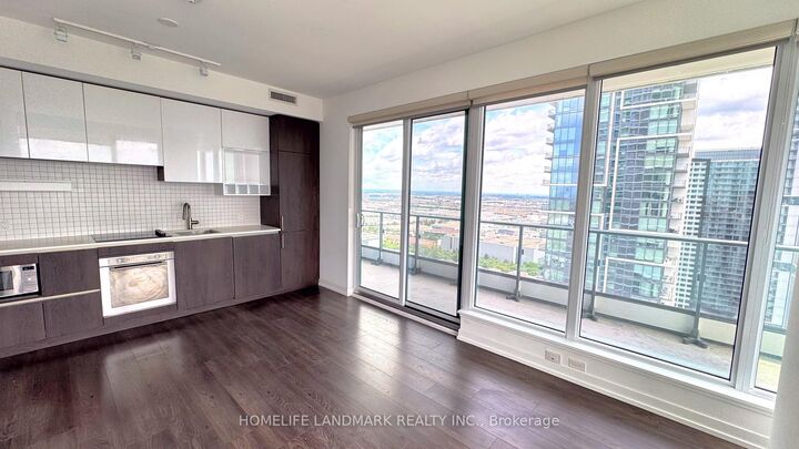 Property Photo: 950 Portage Parkway 3306 ON L4K 0J7