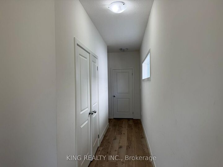Property Photo:  1612 Capri Crescent Upper  ON N6G 3P2 