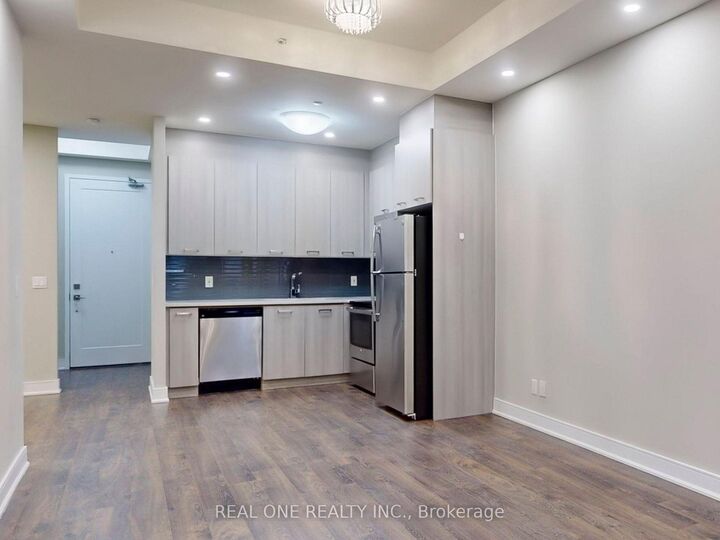 Property Photo: 150 Main Street W 613 ON L8P 1H8