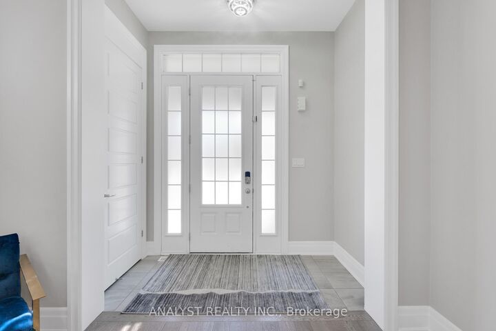 Property Photo: 15 Streamside Street ON L4H 4V3