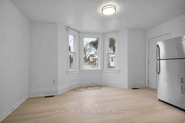 Property Photo: 21 Jessie Street 2 ON N5P 1P7