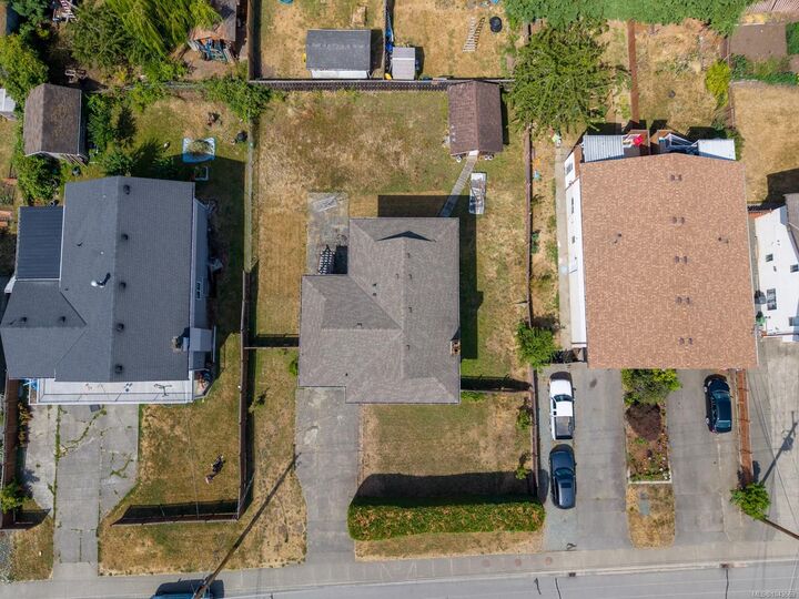 Property Photo: 6158 Somenos Rd BC V9L 4E5