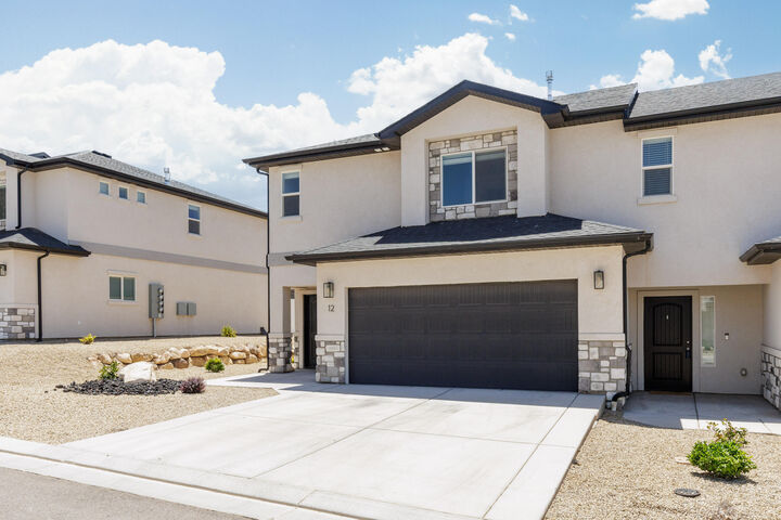 Property Photo:  668 Fiddlers Cove Dr 12  UT 84721 