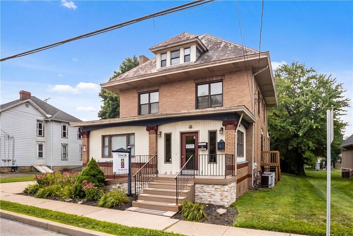 Property Photo:  208 W New Castle St  PA 16063 