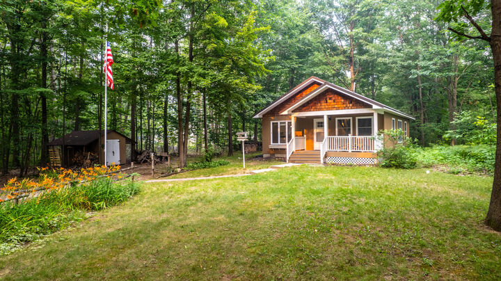 Property Photo: 7462 N M 33 MI 49721