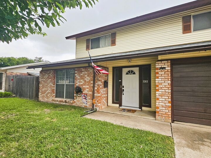 Property Photo: 3303 Lake Charles Avenue TX 76543