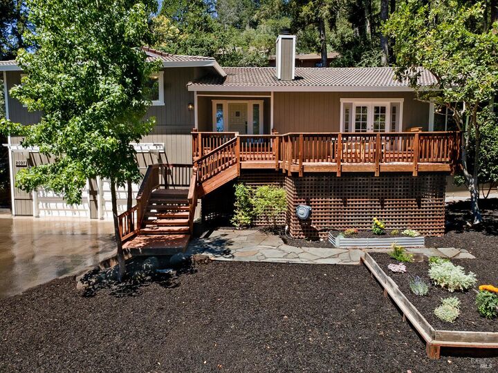 Property Photo:  2097 Manzanita Avenue  CA 95404 