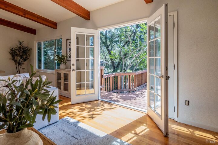 Property Photo:  2097 Manzanita Avenue  CA 95404 