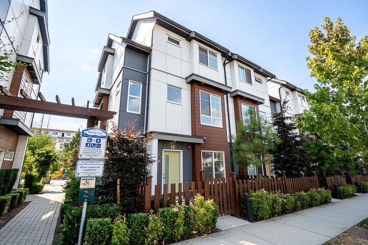 Property Photo: 20155 84 Avenue 16 BC V2Y 3R3